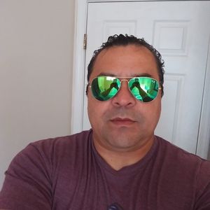 Meet your Posher, Luis